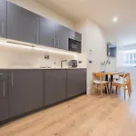 Appartamento Riverside By Staynn