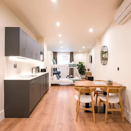 Riverside By Staynn * 毕尔巴鄂