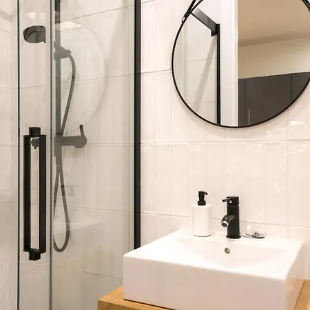 Riverside By Staynn Apartman