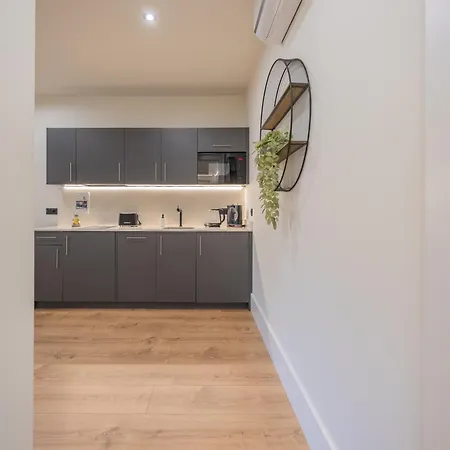 Riverside By Staynn דירה *