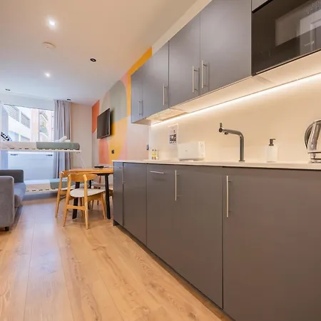 Riverside By Staynn דירה